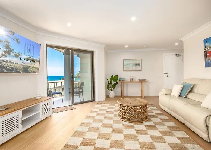 Shoreline Holiday Apartment